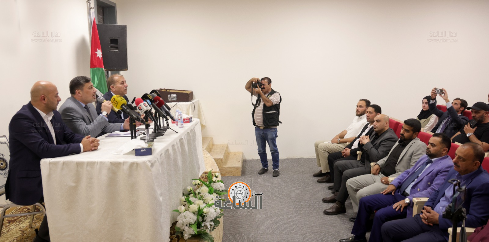 Madar Al-Saa Images 0.5247574743489479