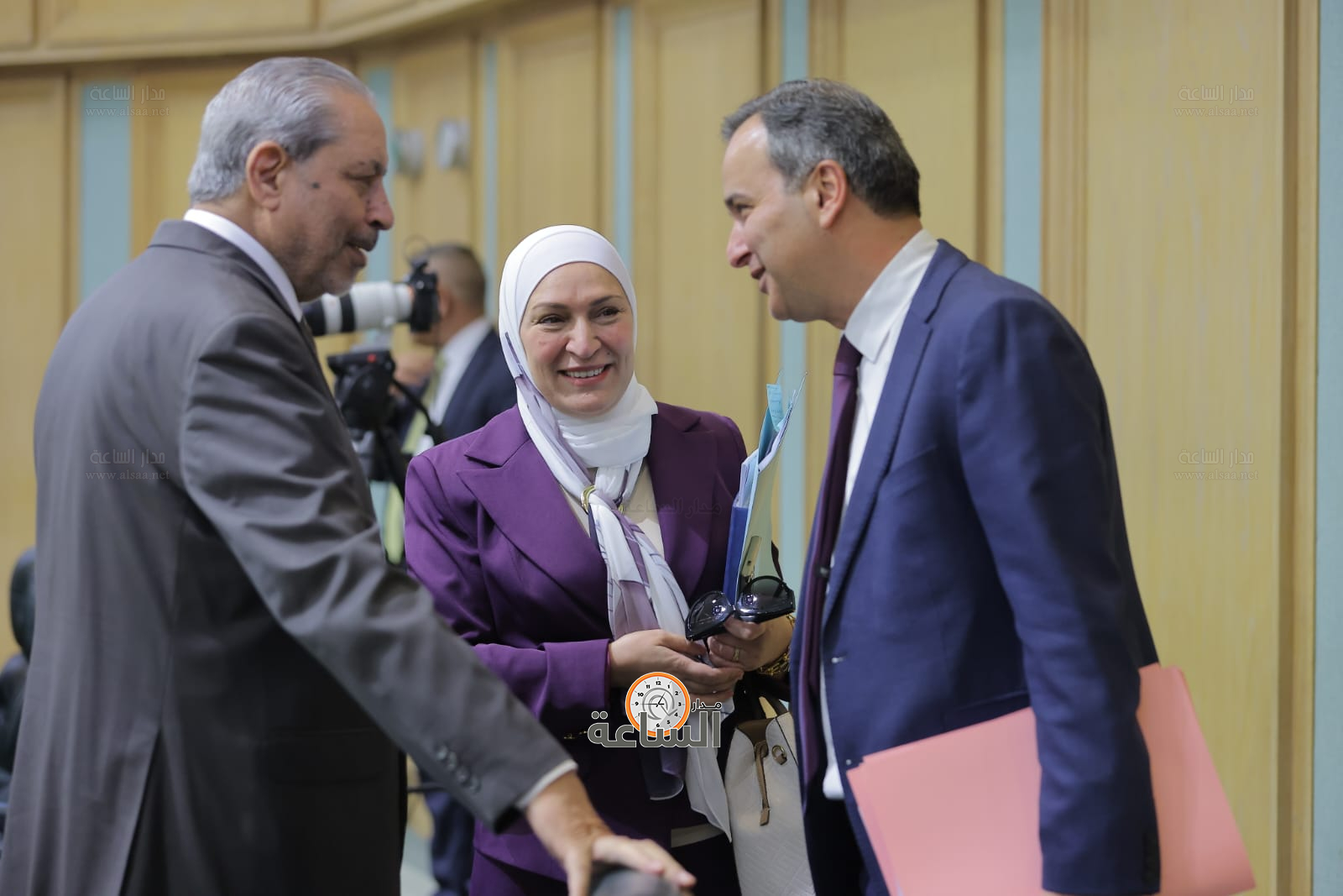 Madar Al-Saa Images 0.3695743938849523