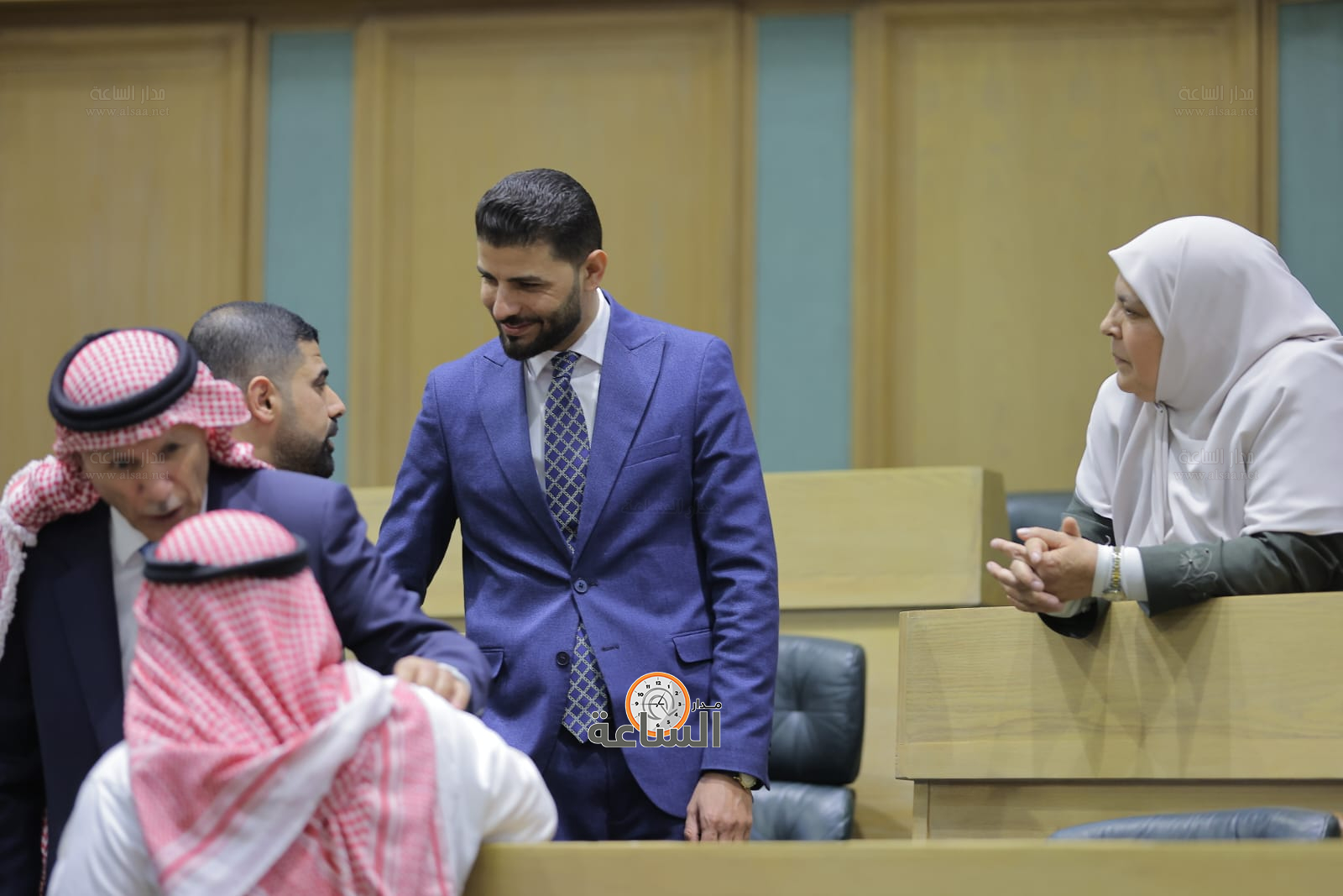 Madar Al-Saa Images 0.4449460934523086