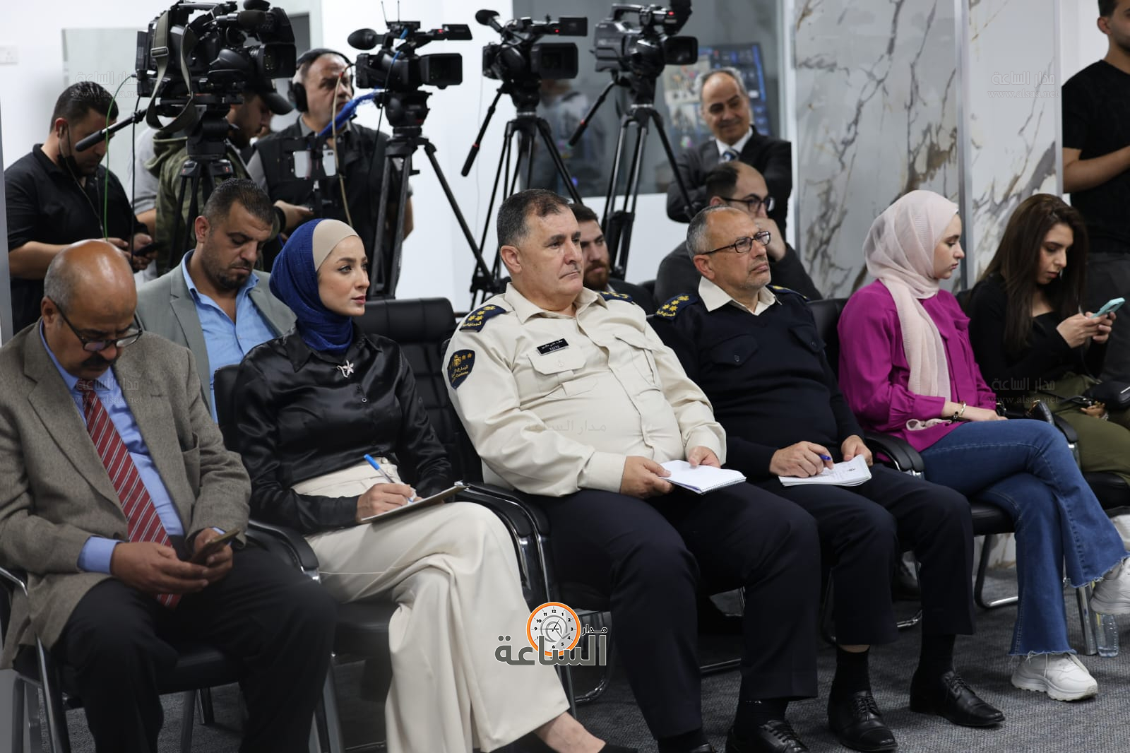 Madar Al-Saa Images 0.3962283470708027