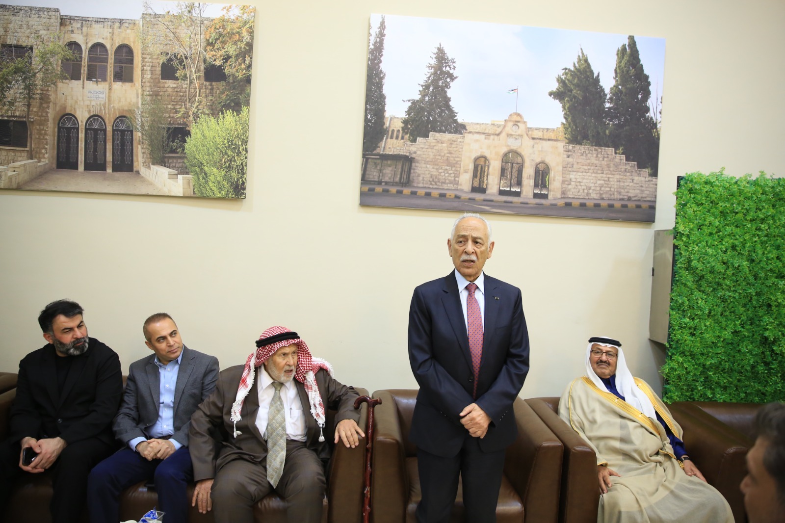 Madar Al-Saa Images 0.33454130047213493