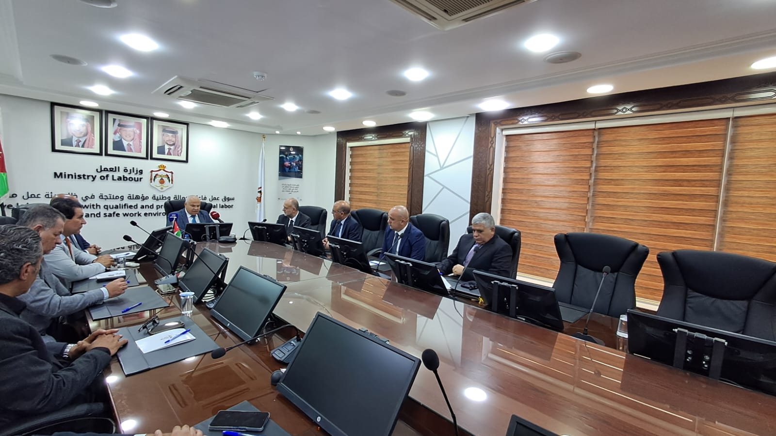 Madar Al-Saa Images 0.428446629518373