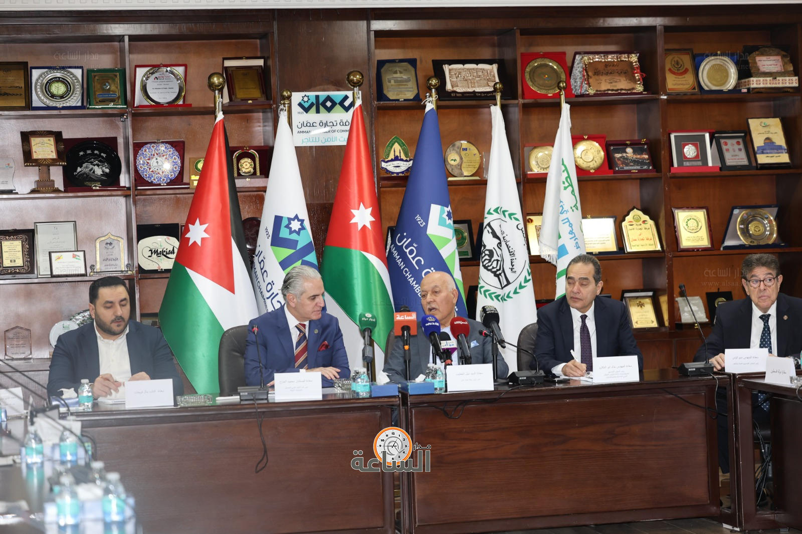 Madar Al-Saa Images 0.10506311230993326