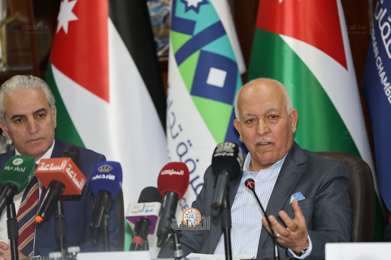 Madar Al-Saa Images 0.7421746453963949