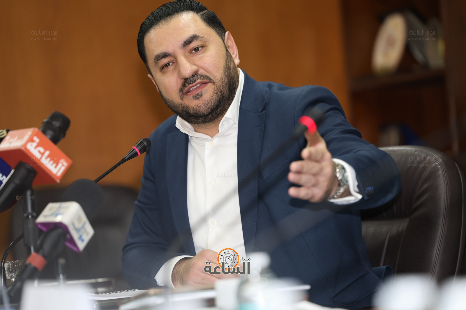 Madar Al-Saa Images 0.37695173483675326