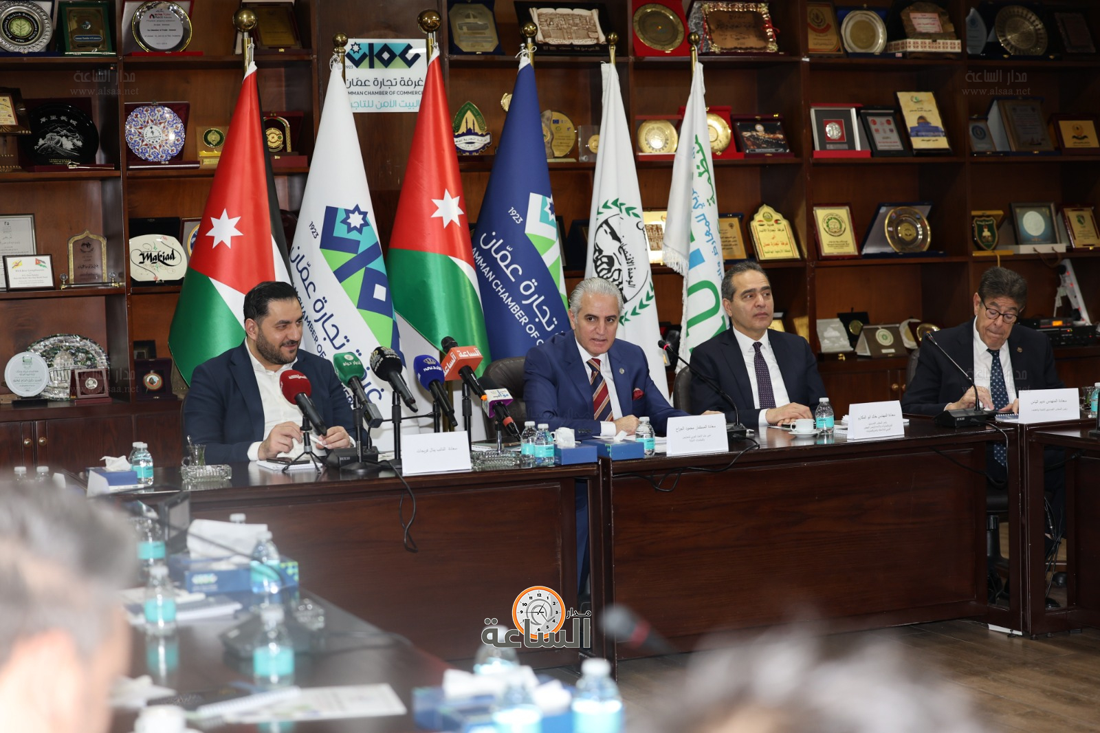 Madar Al-Saa Images 0.5078902858658317