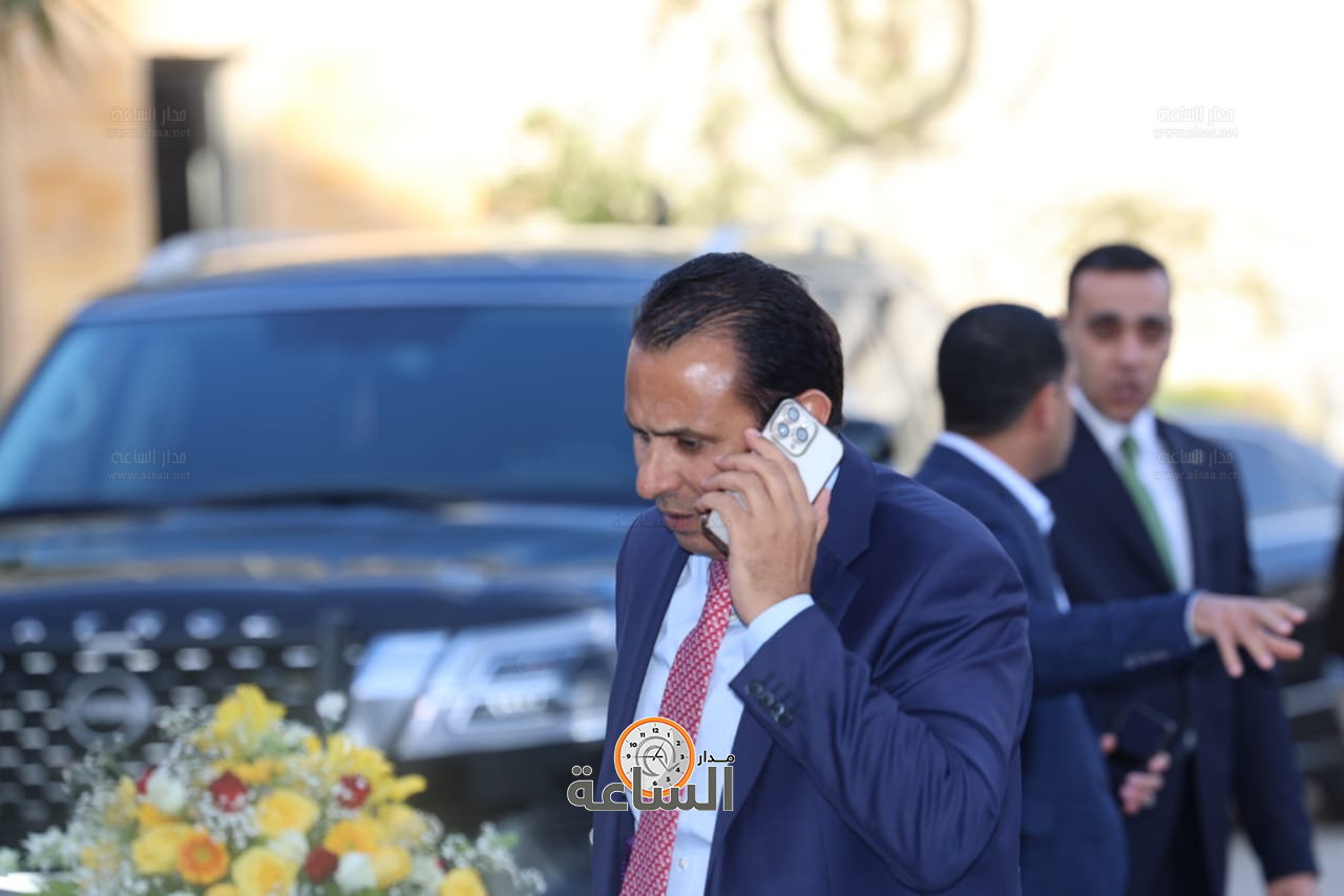 Madar Al-Saa Images 0.9941174434517349