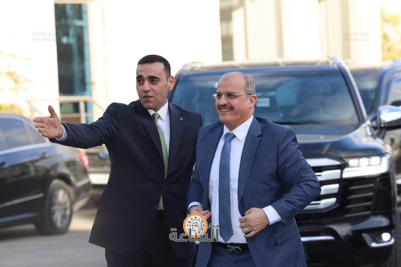 Madar Al-Saa Images 0.47656849726350714