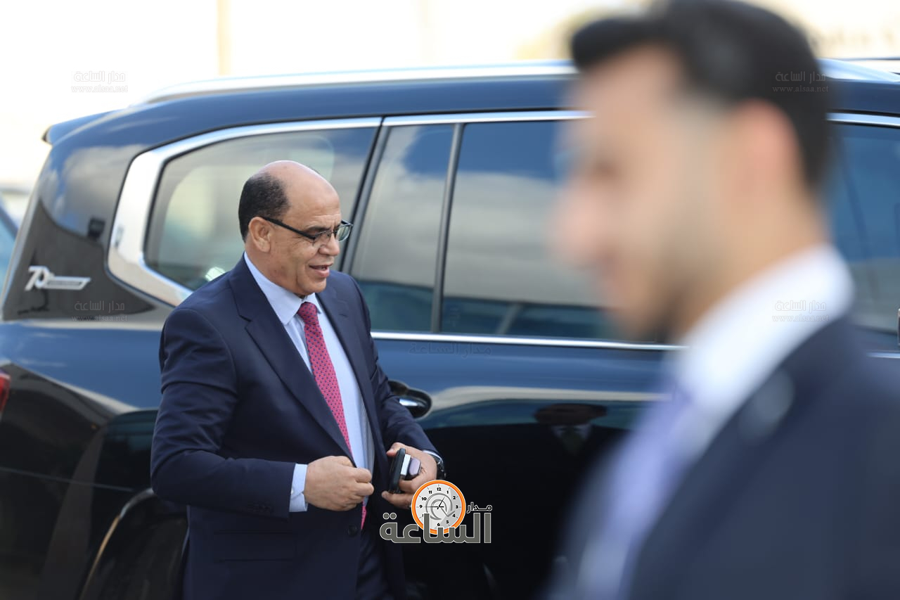 Madar Al-Saa Images 0.4816714590799457