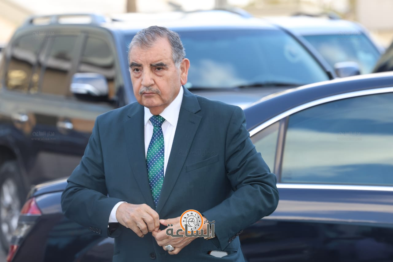 Madar Al-Saa Images 0.5163638428833744