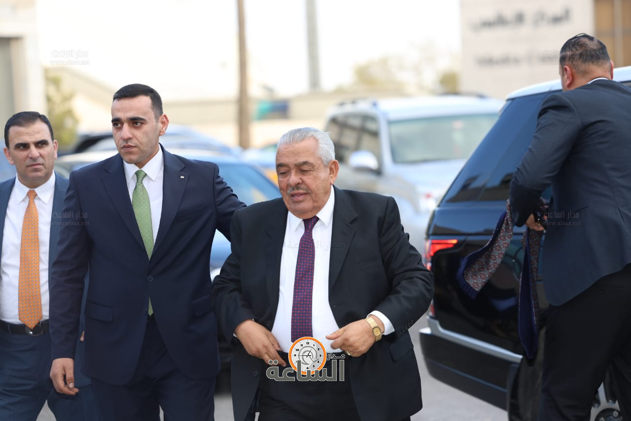 Madar Al-Saa Images 0.9399221537752432