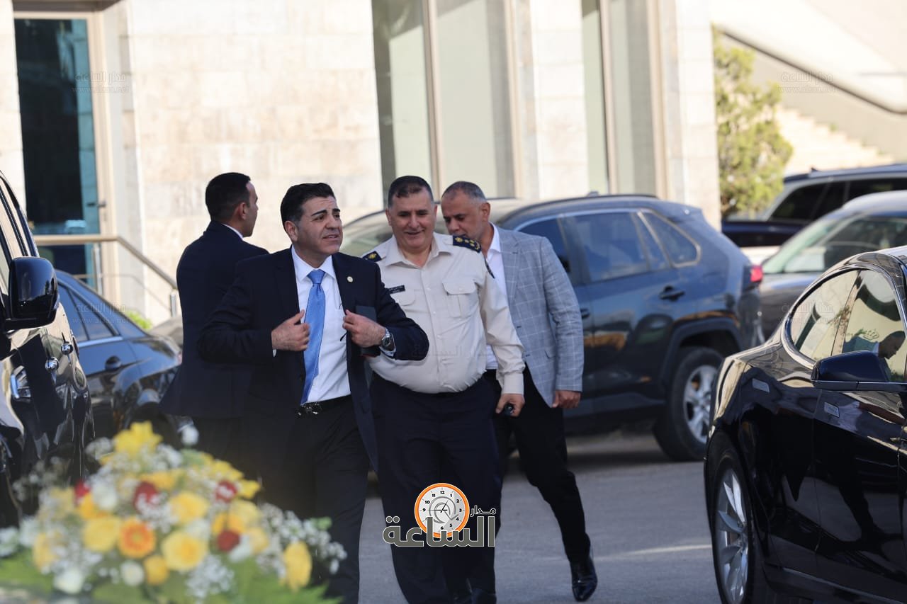 Madar Al-Saa Images 0.6150942058638064