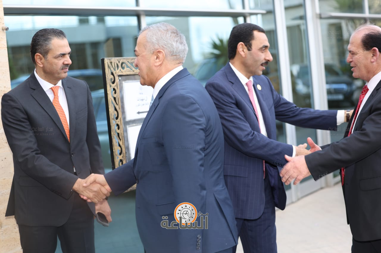 Madar Al-Saa Images 0.9076335371379284