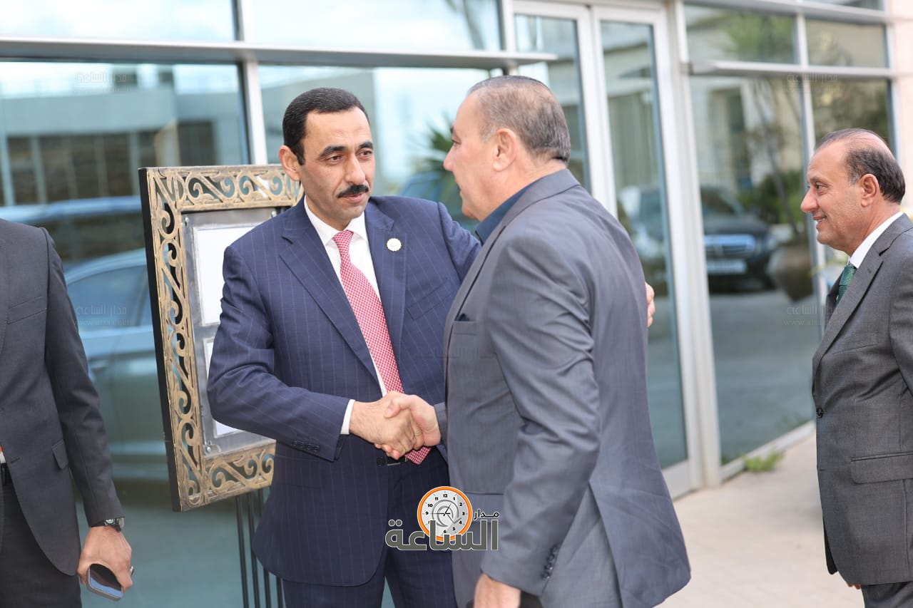 Madar Al-Saa Images 0.5846711459869296