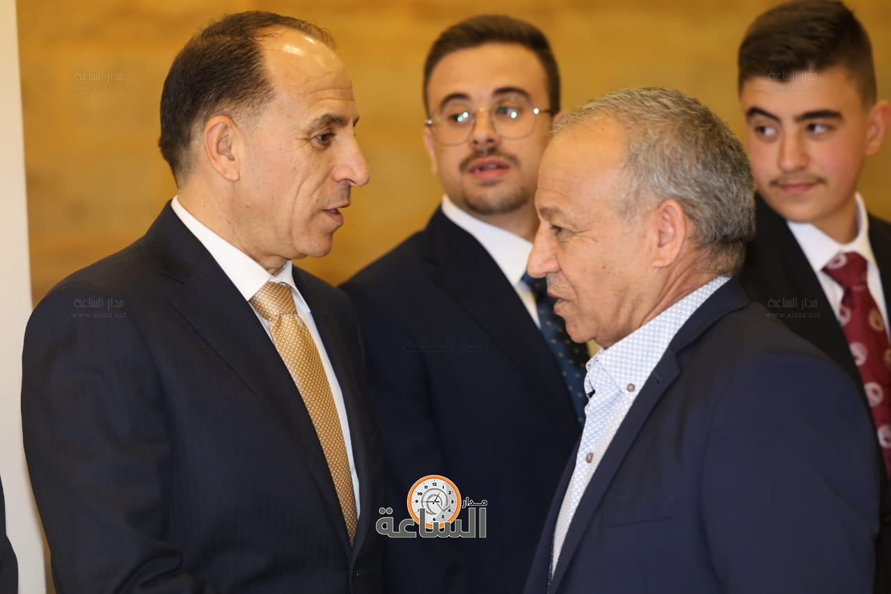 Madar Al-Saa Images 0.4578531859005368