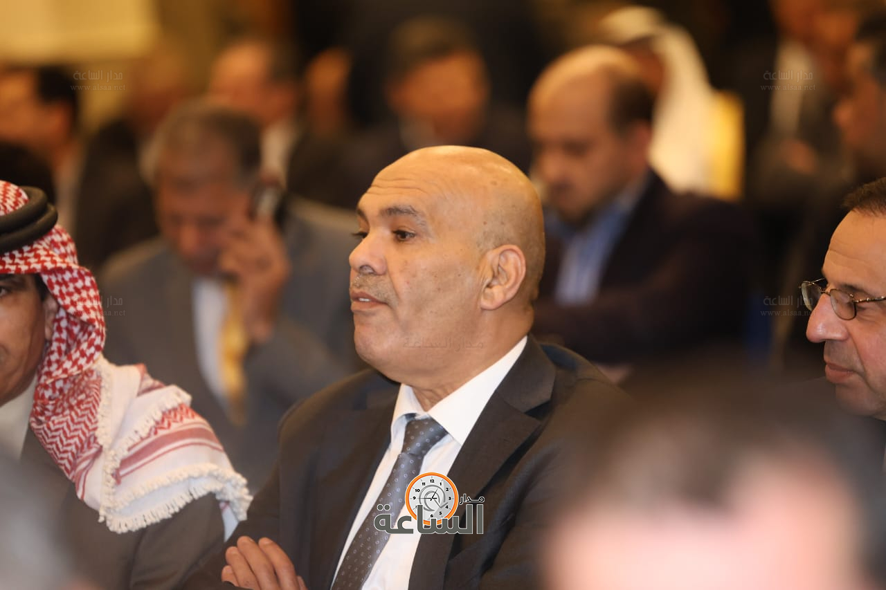 Madar Al-Saa Images 0.5193154346817185