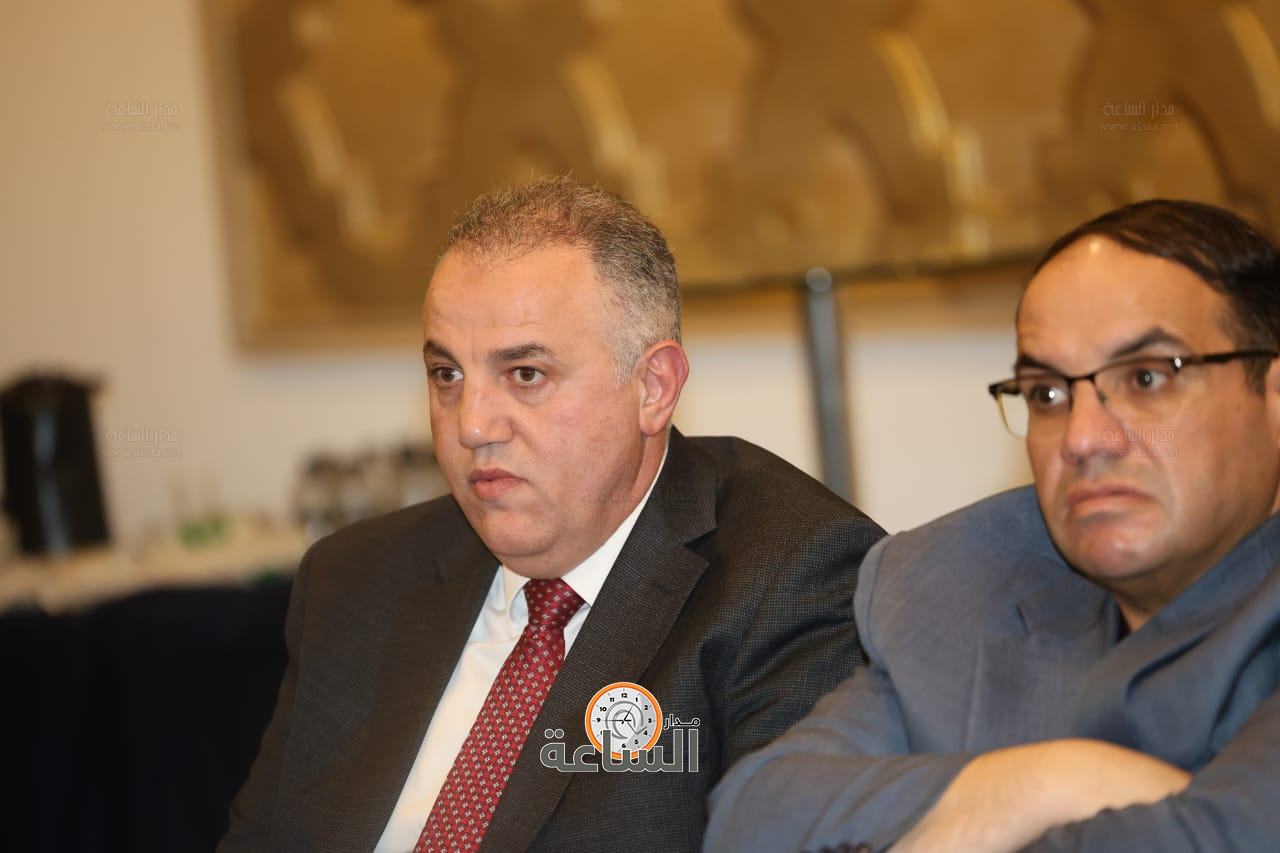 Madar Al-Saa Images 0.7442298816199101