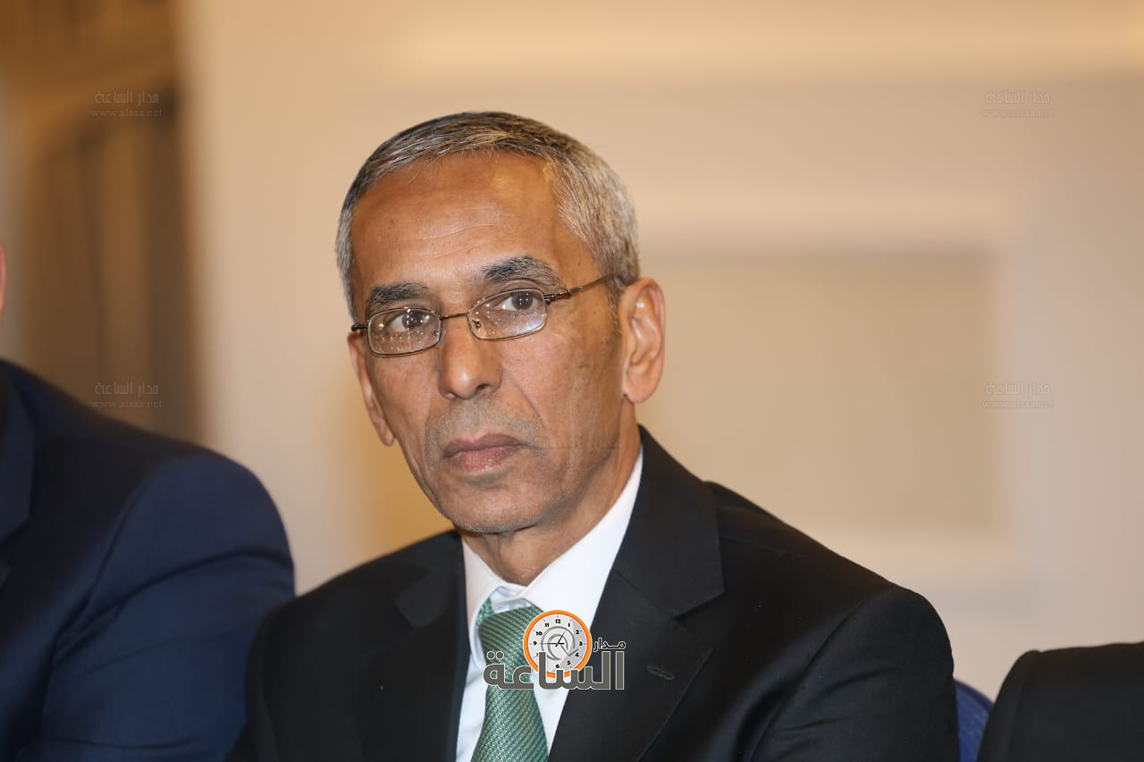 Madar Al-Saa Images 0.866858414431297