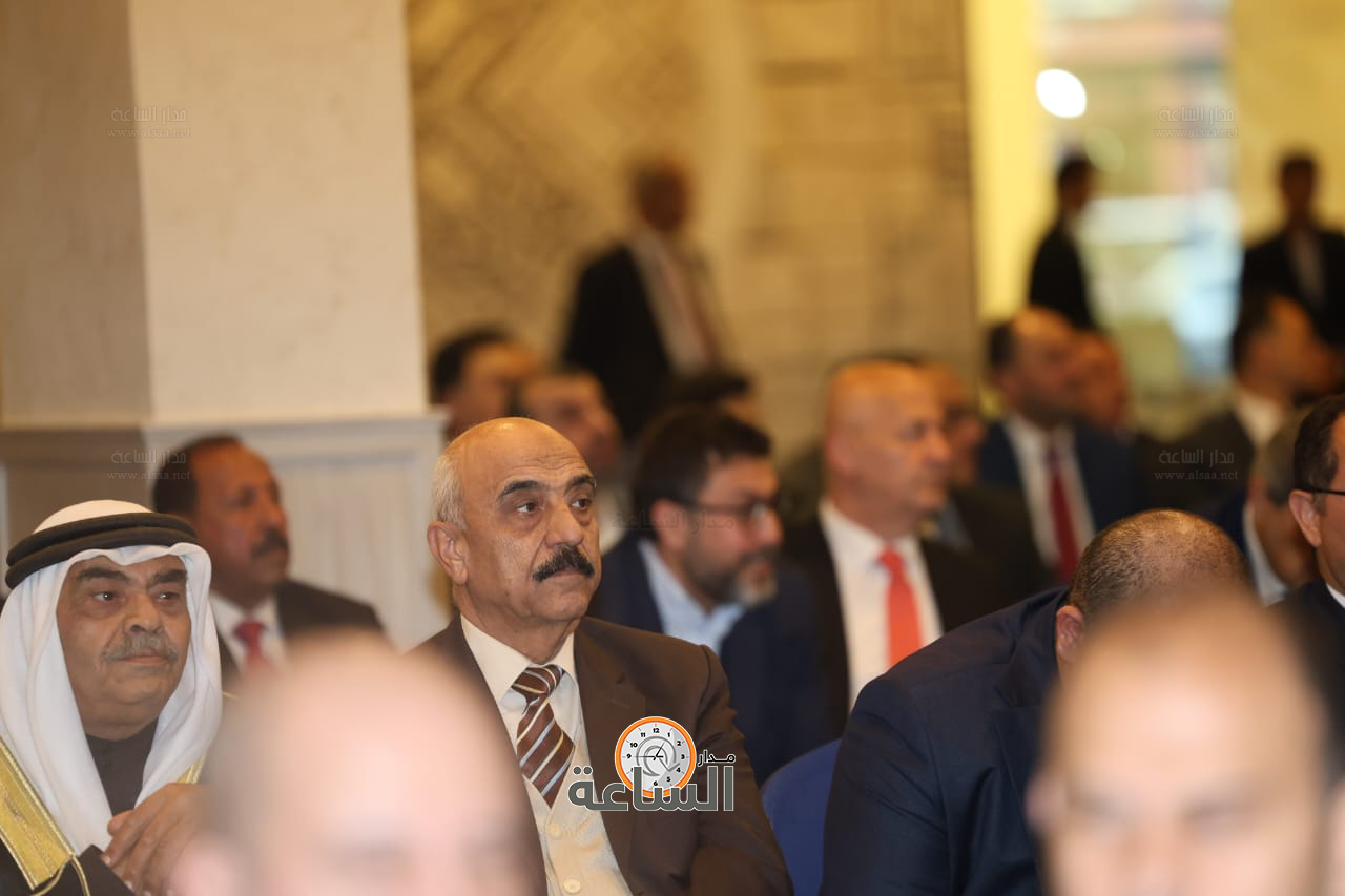 Madar Al-Saa Images 0.34083372889843866