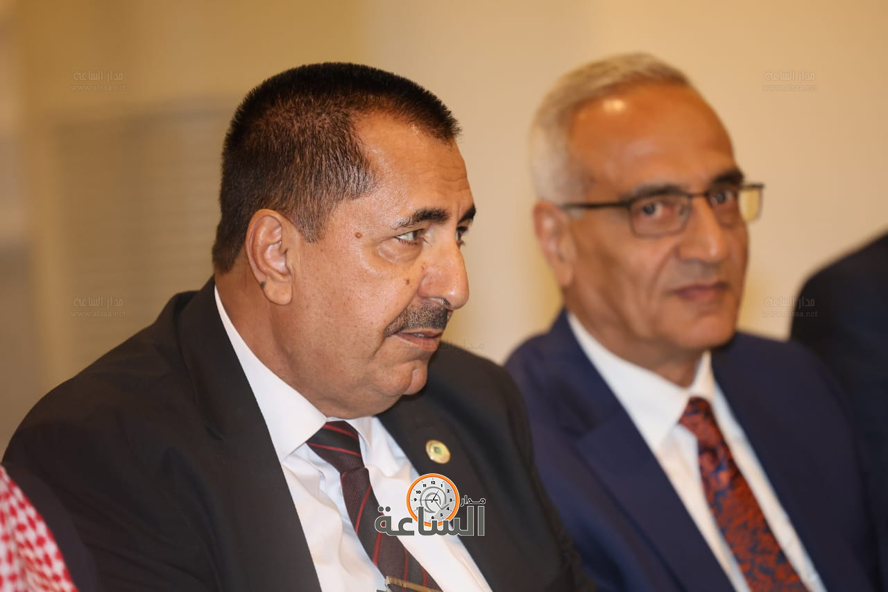 Madar Al-Saa Images 0.9246077258071296