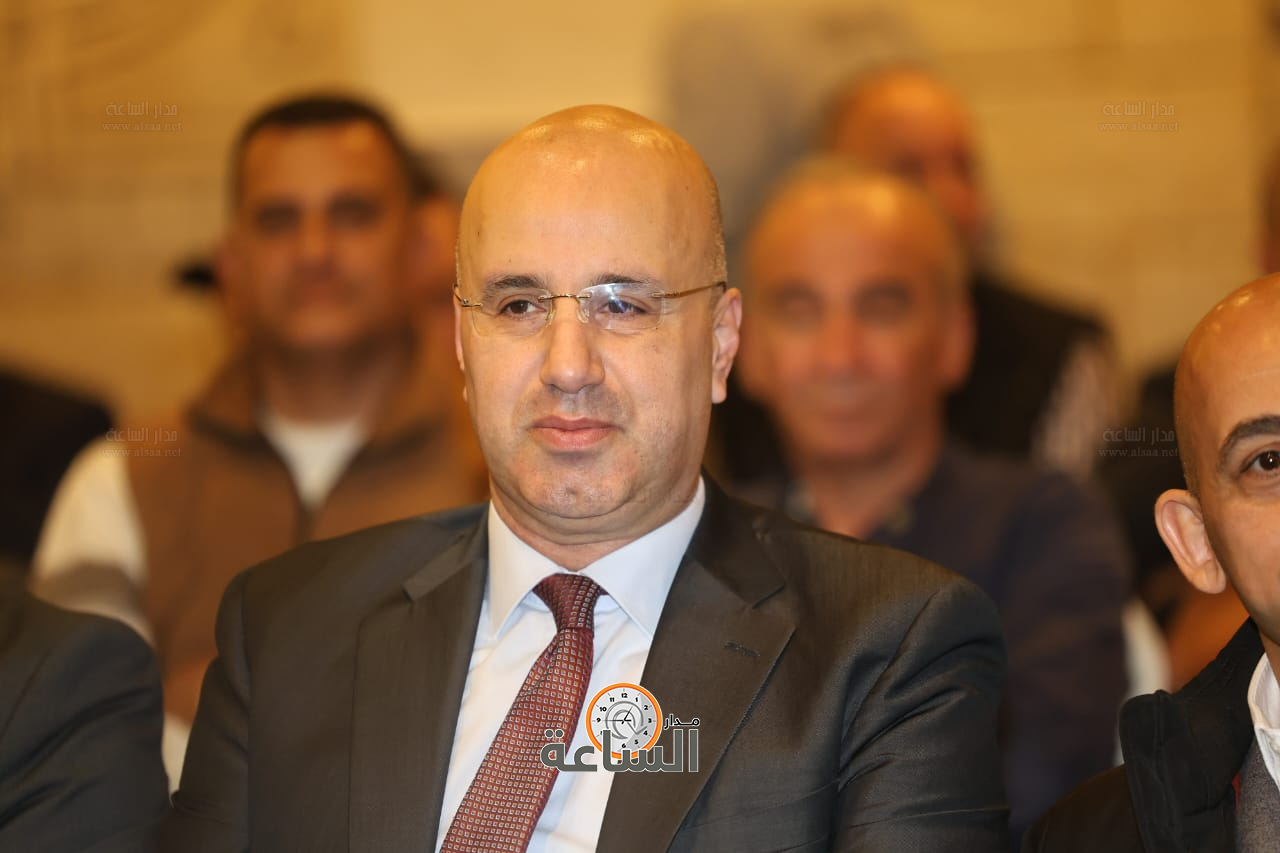 Madar Al-Saa Images 0.08056237724651016