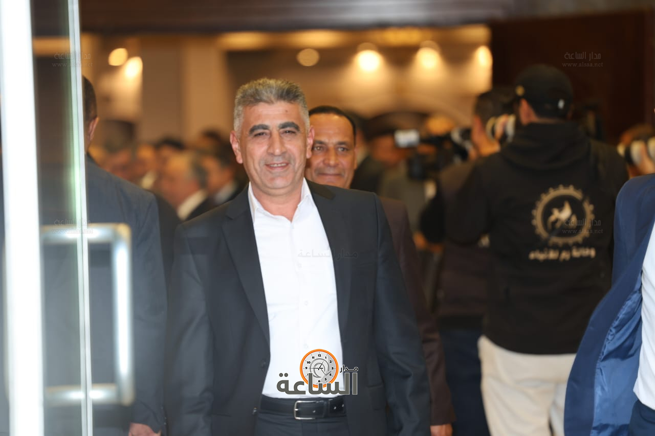 Madar Al-Saa Images 0.9550346482856625