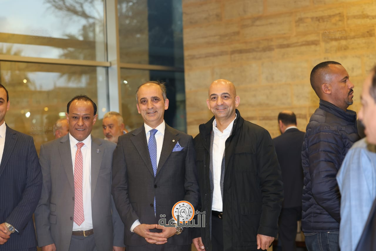 Madar Al-Saa Images 0.9337004228507783