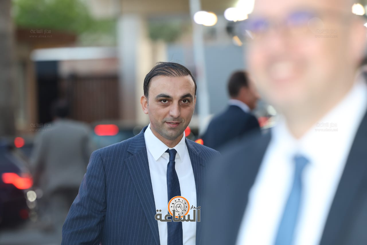 Madar Al-Saa Images 0.4338720612141803