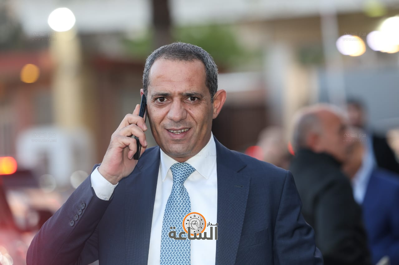 Madar Al-Saa Images 0.40059272459941364