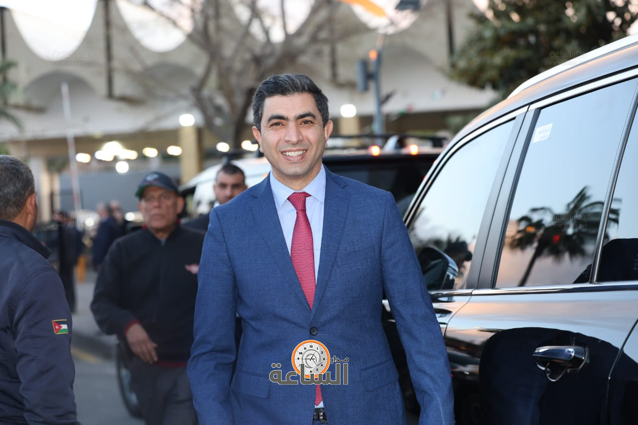 Madar Al-Saa Images 0.46025615691680766