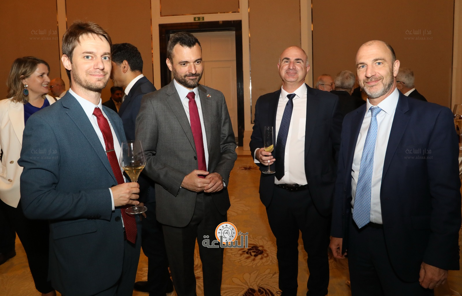 Madar Al-Saa Images 0.8309053818826792