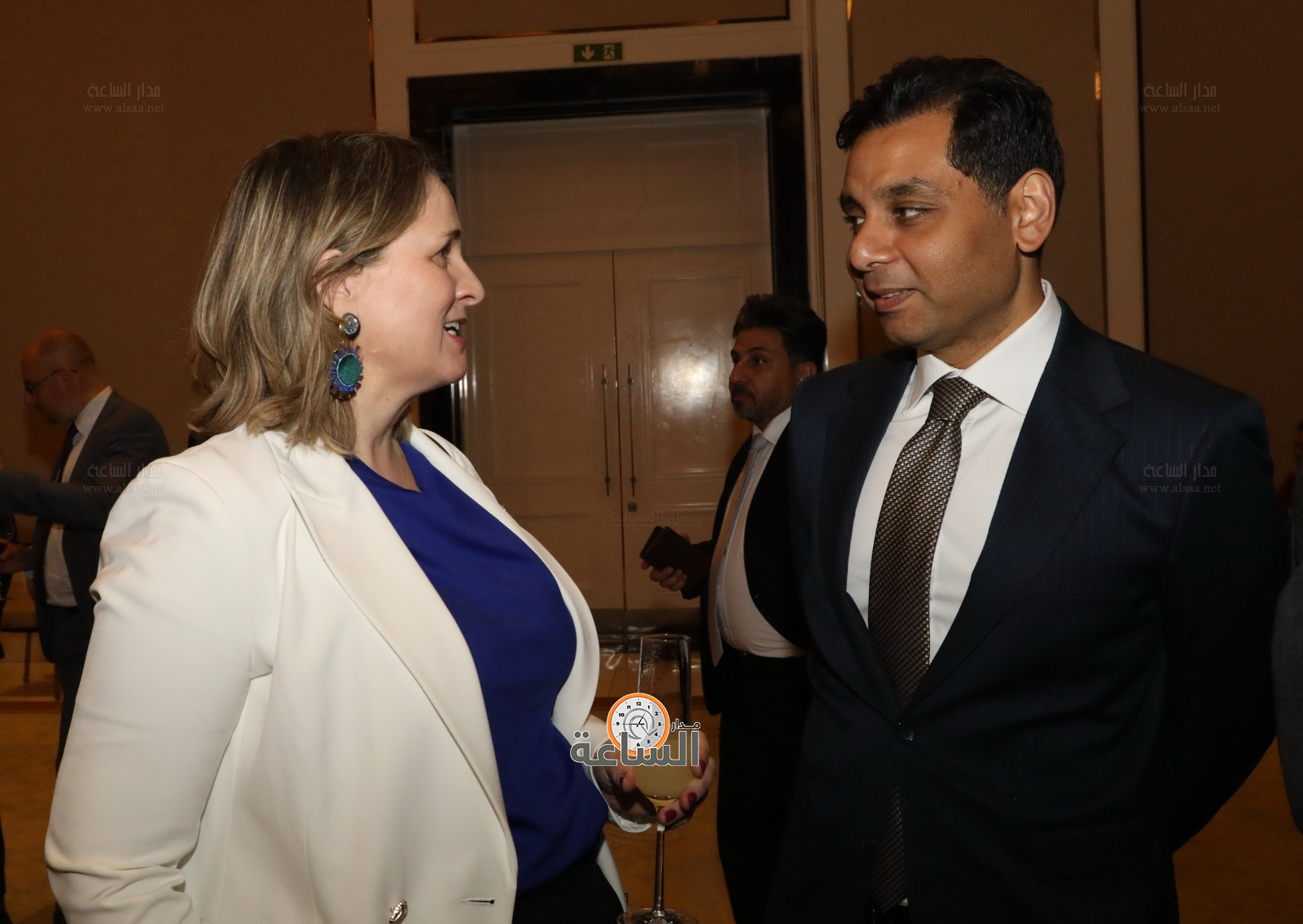 Madar Al-Saa Images 0.5833543599972726