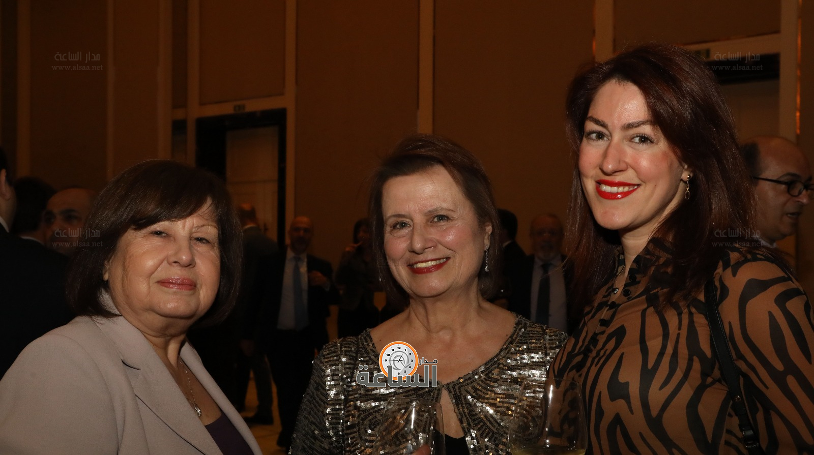 Madar Al-Saa Images 0.8637001989846901