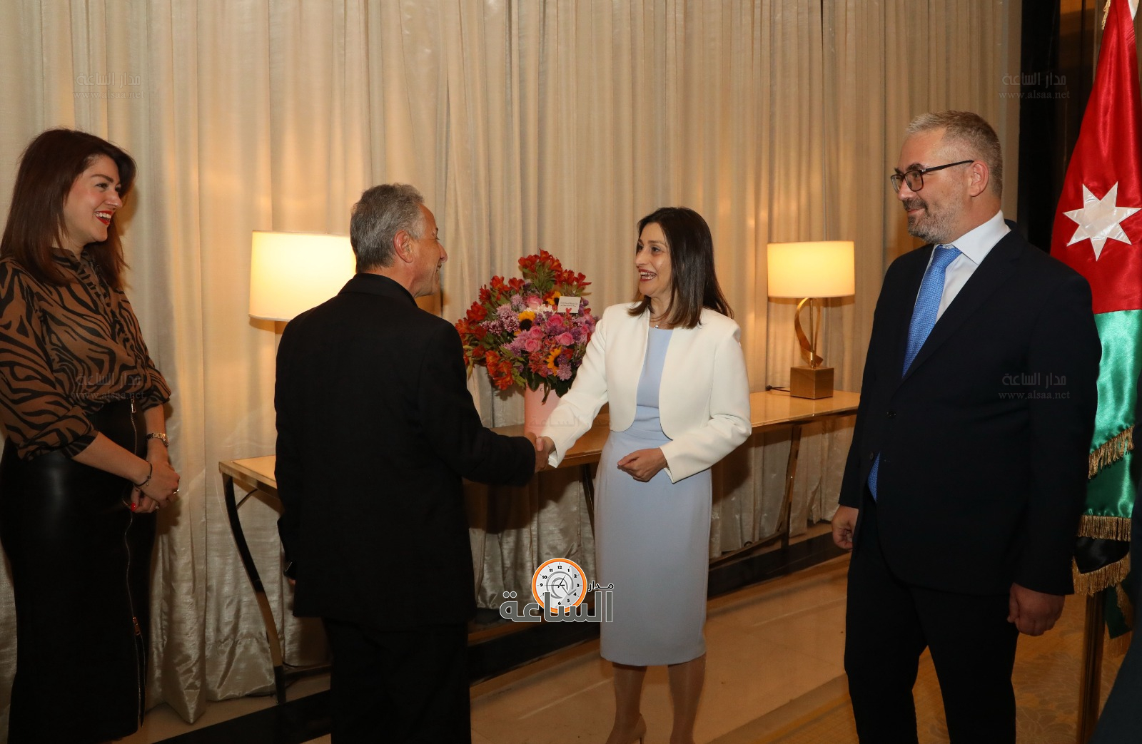 Madar Al-Saa Images 0.8482849231051766