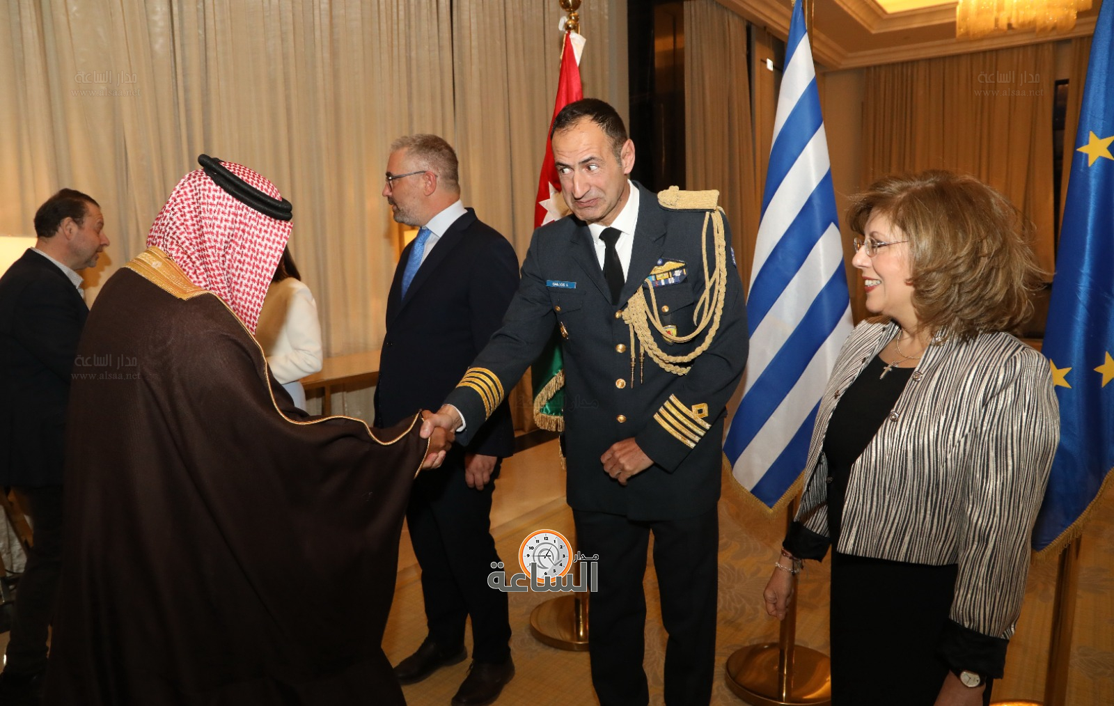 Madar Al-Saa Images 0.3341647244709699