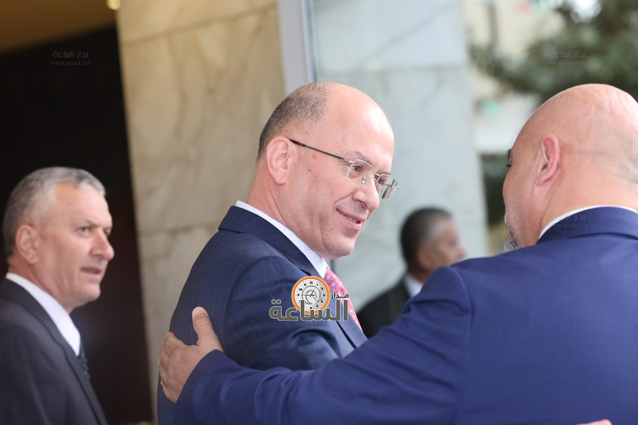 Madar Al-Saa Images 0.3109758375370282