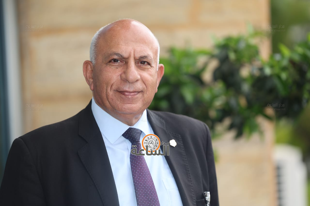 Madar Al-Saa Images 0.5672707789128377