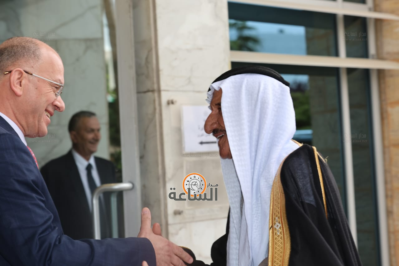 Madar Al-Saa Images 0.6327642444616376