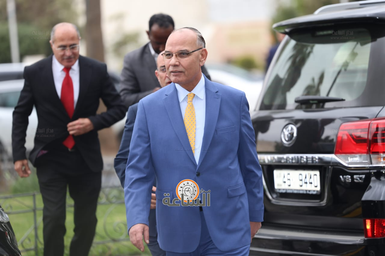 Madar Al-Saa Images 0.4398033454196665