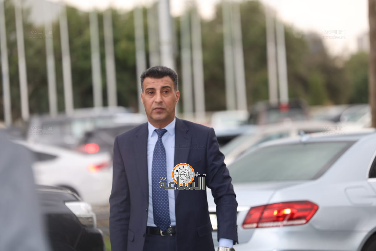 Madar Al-Saa Images 0.46549559977760857