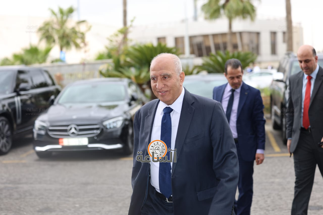 Madar Al-Saa Images 0.1496037598865848