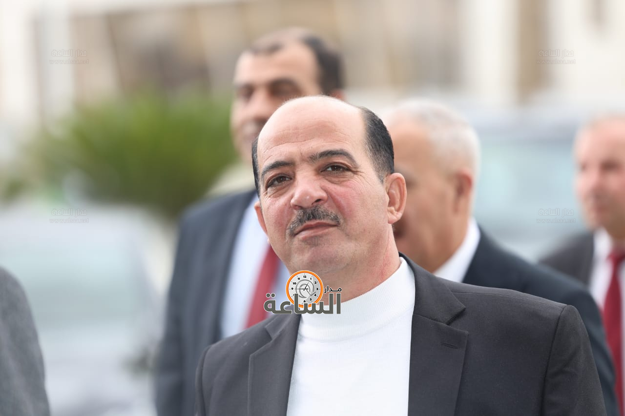 Madar Al-Saa Images 0.8750530887559387