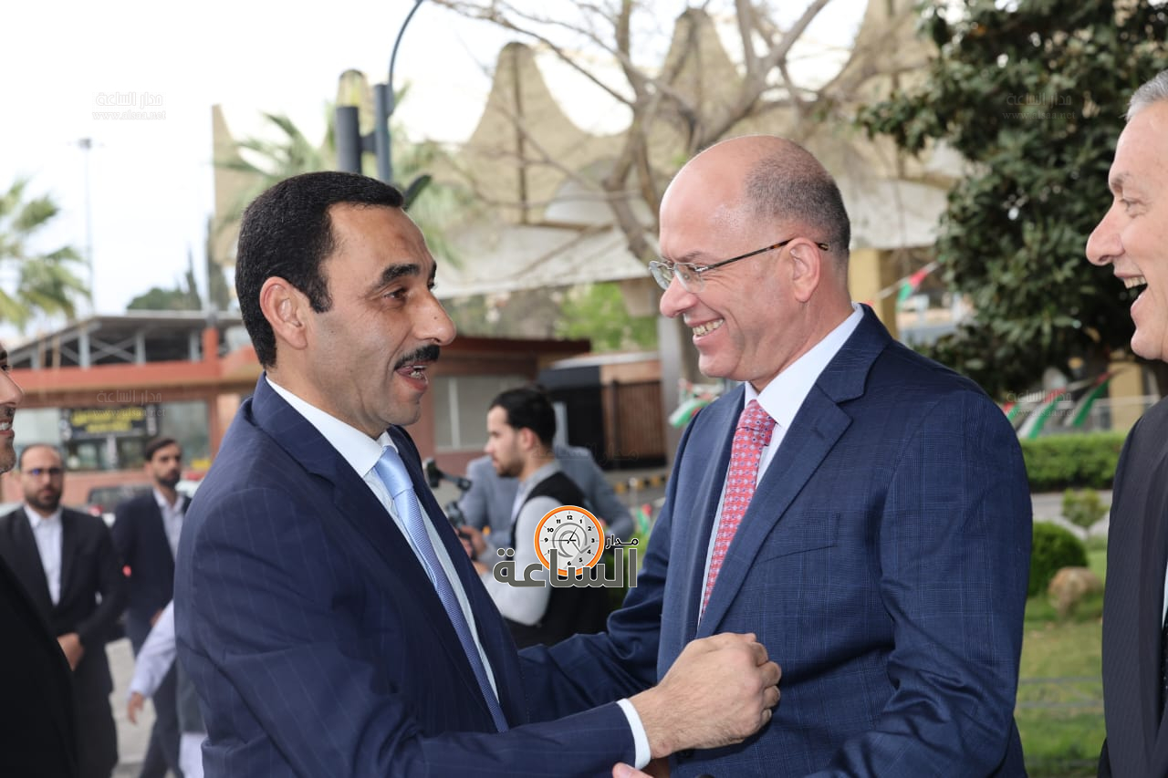 Madar Al-Saa Images 0.43884195585093533