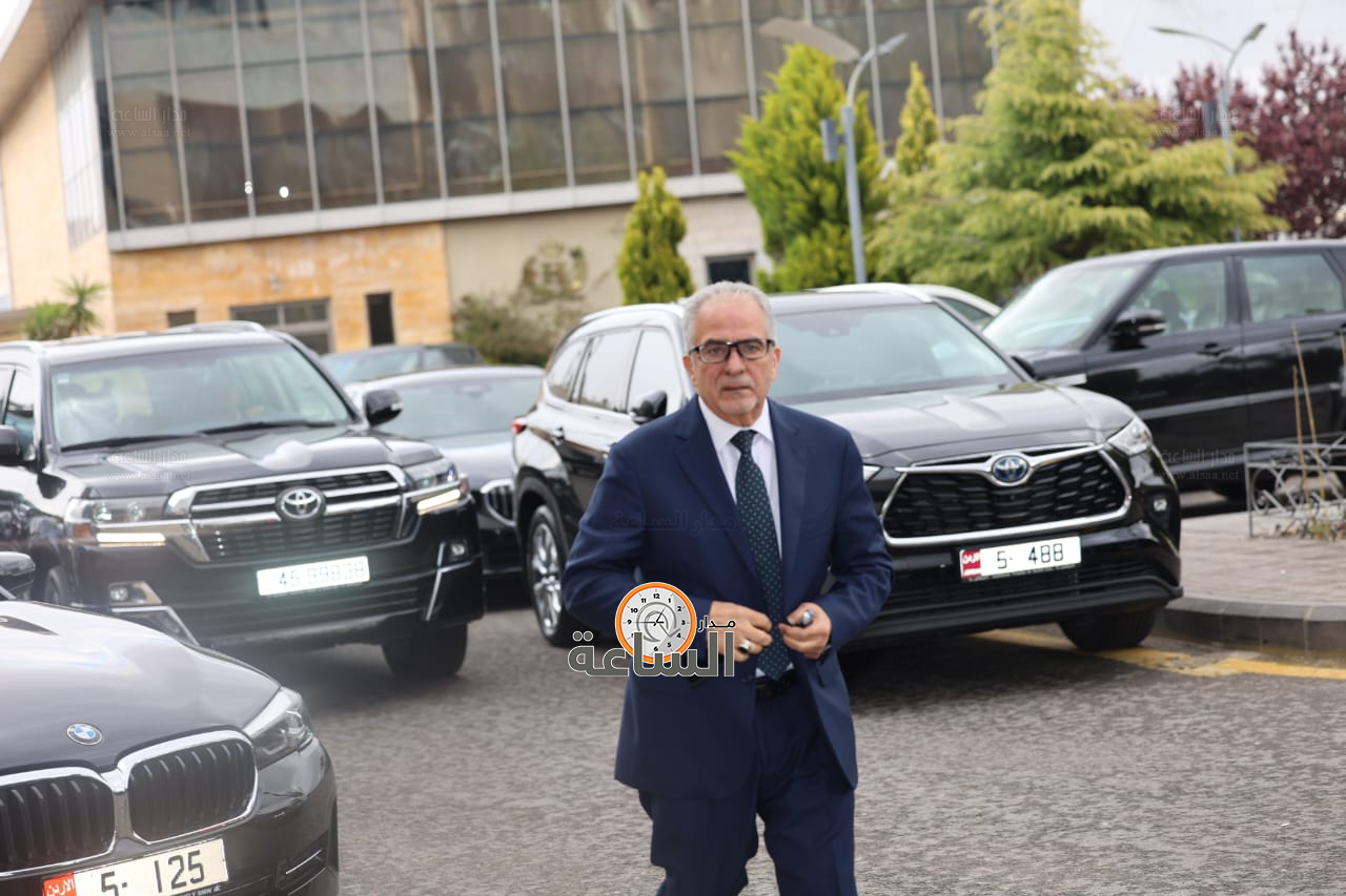 Madar Al-Saa Images 0.7467123139845219