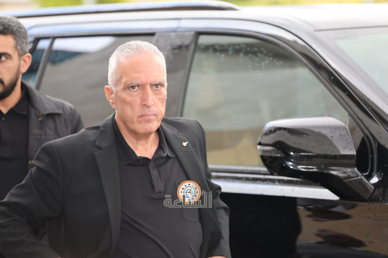 Madar Al-Saa Images 0.9540418353181939