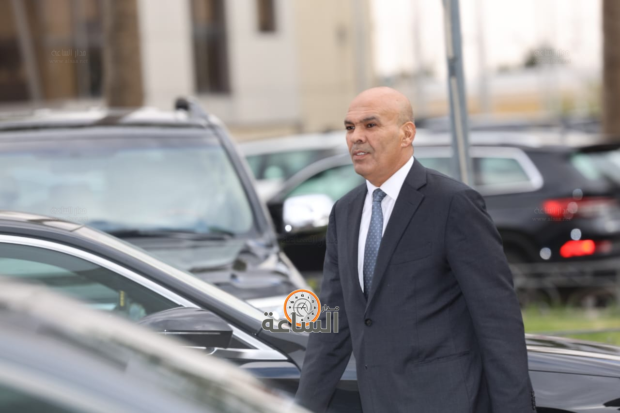 Madar Al-Saa Images 0.299836730651292