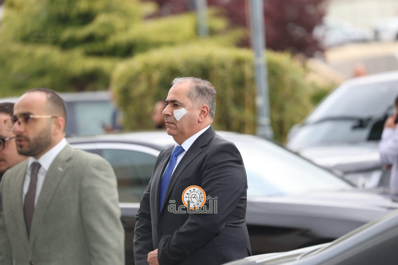 Madar Al-Saa Images 0.8404608665183885