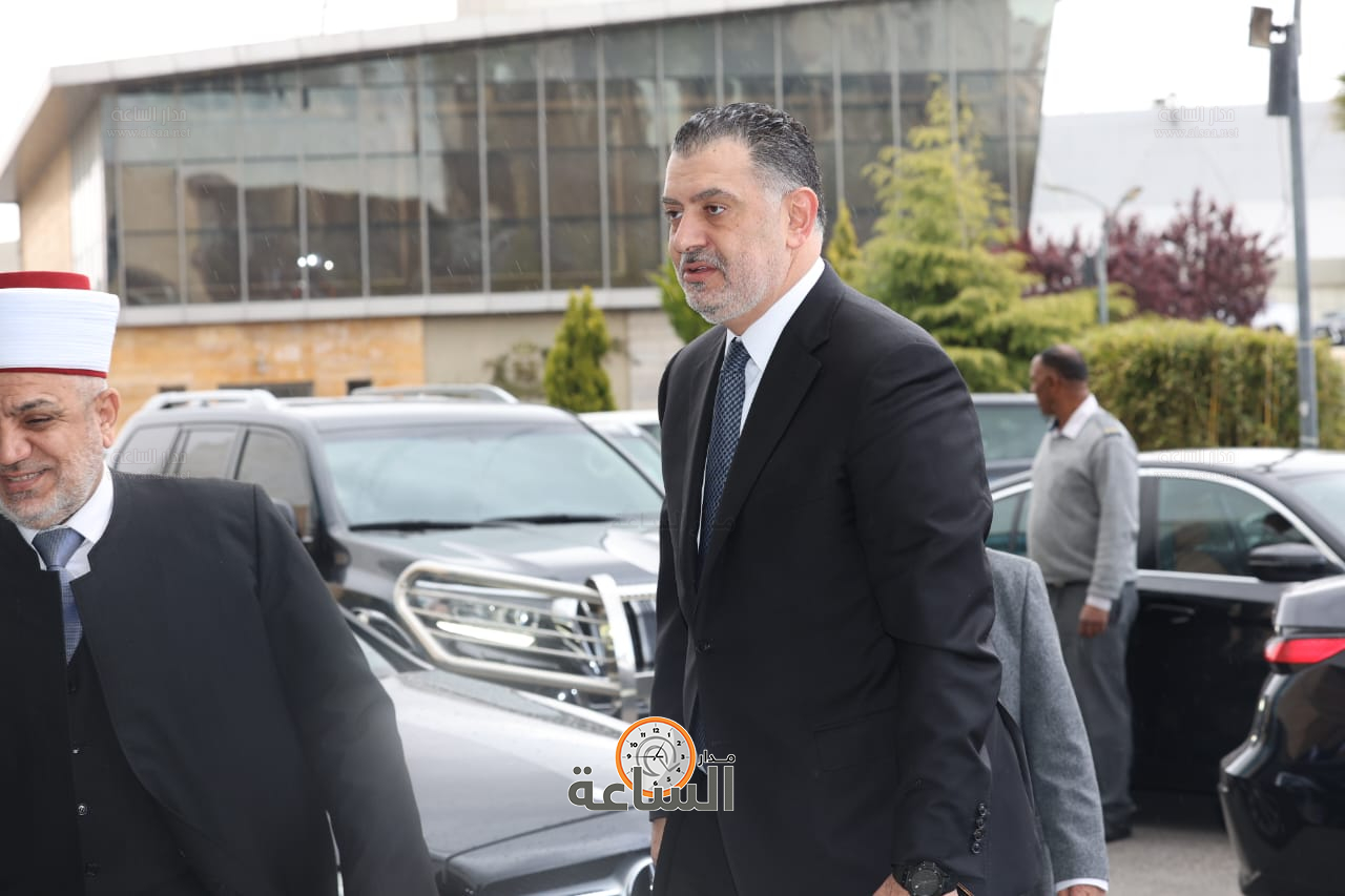 Madar Al-Saa Images 0.2404789239451447