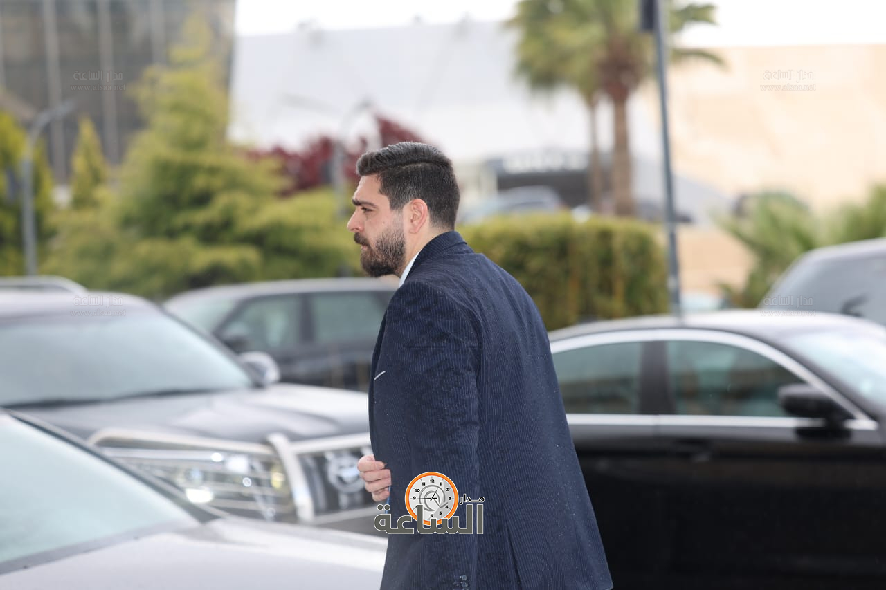 Madar Al-Saa Images 0.484637349673245