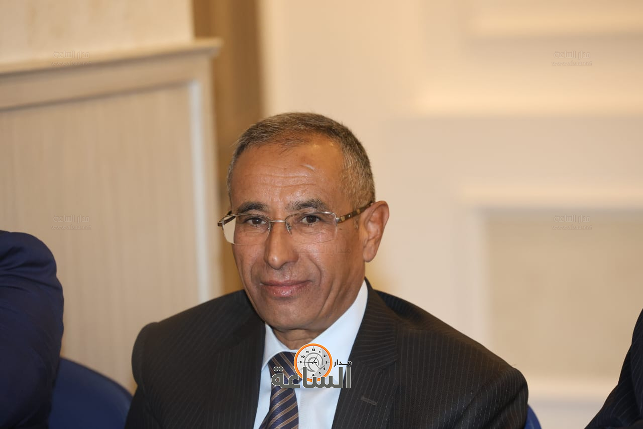 Madar Al-Saa Images 0.146232362488532